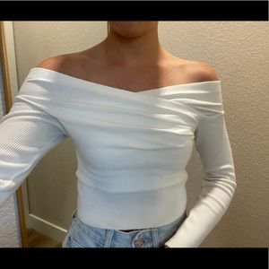Knit off the shoulder long sleeve crop top